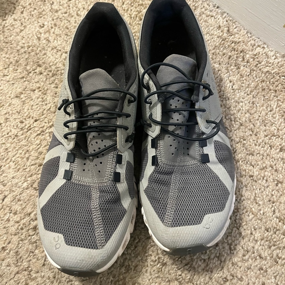 On cloud grey used sneakers size 8